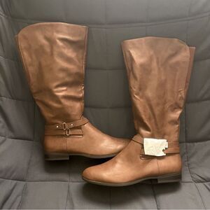 Brown Knee-High Women's Boots
